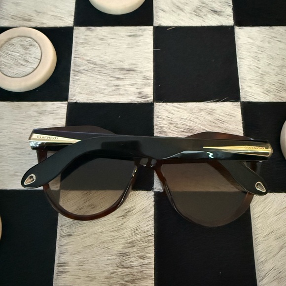 Givenchy sunglasses GV 7008/S ),Color 0QON Havana Black - Picture 3 of 15